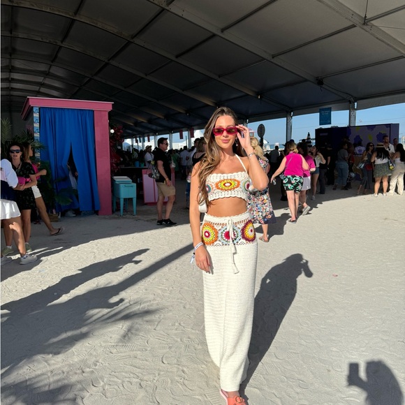 Lovers and friends kestrel crochet top & maxi skirt set - Picture 2 of 4